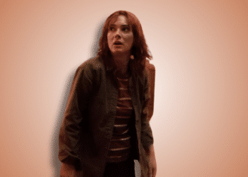 How to dress like Joyce Byers