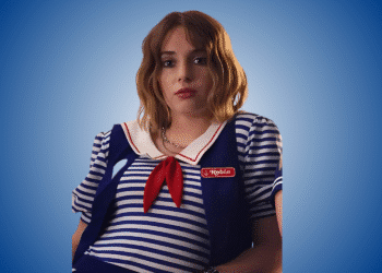 How to dress like Robin Buckley from Stranger Things