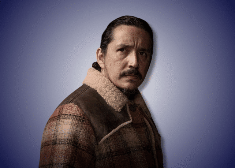 How to dress like Tommy Miller from The Last of Us